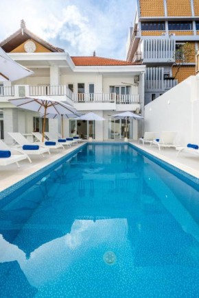 Luxury minimalist villa White Angel in Seminyak